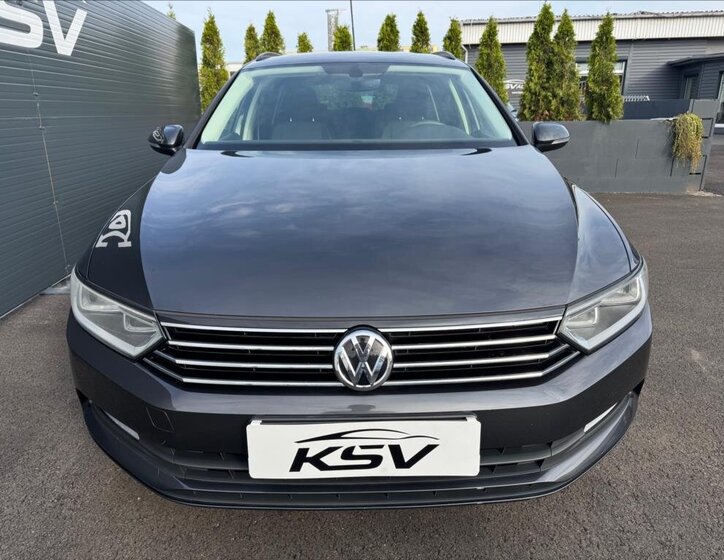 Volkswagen Passat 4