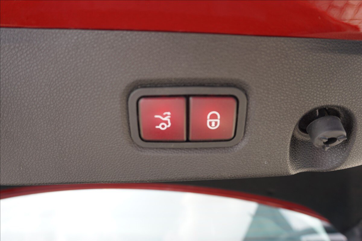 Mercedes-Benz CLS Sedan / Limuzína 3,0 l 190 kw