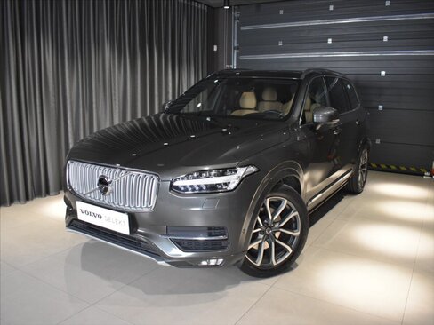 Volvo XC90 SUV / Terénní 2,0 l 177 kw