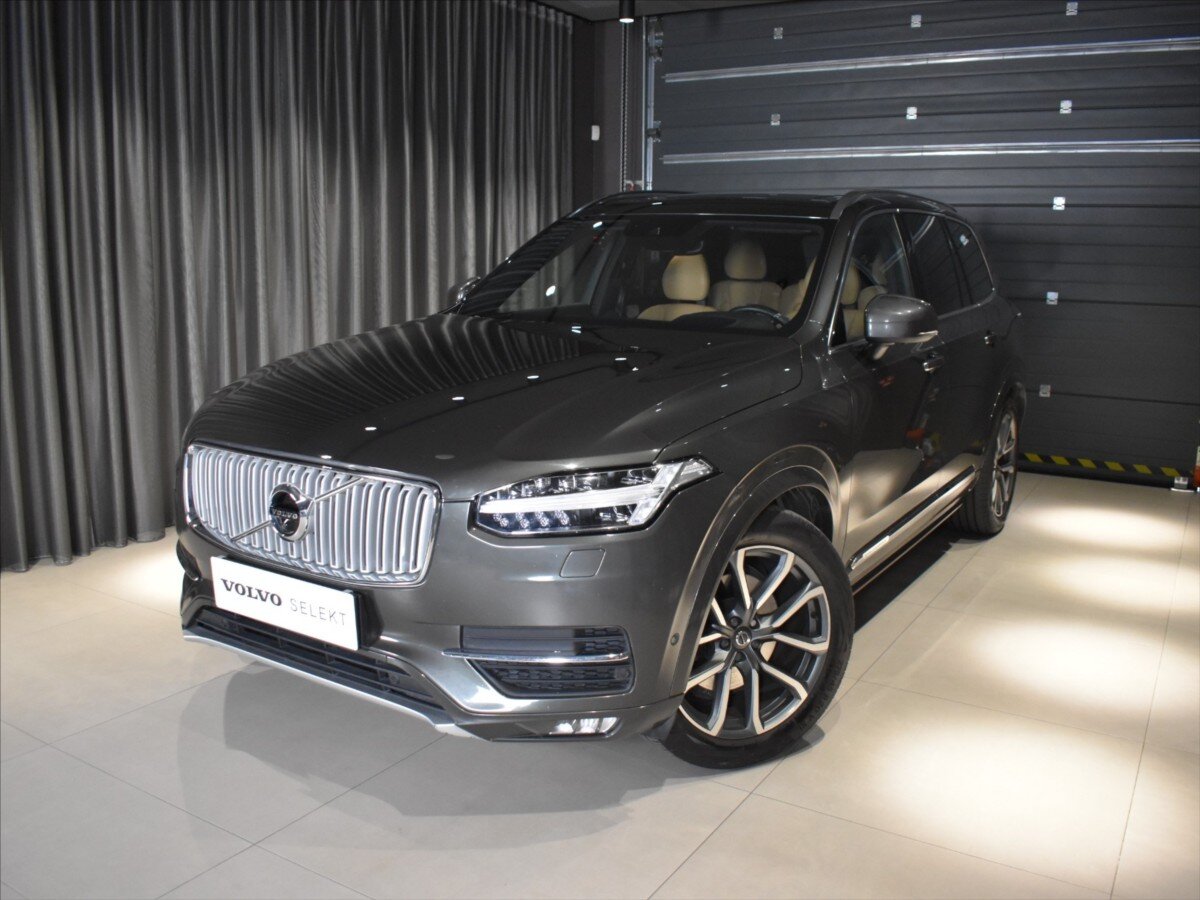 Volvo XC90 SUV / Terénní 2,0 l 177 kw