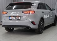 KIA Ceed 8