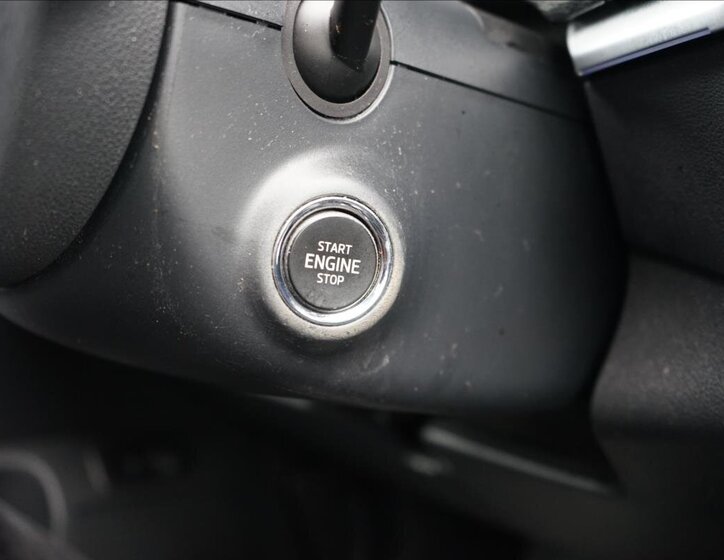 Škoda Karoq SUV 1,5 l 110 kw