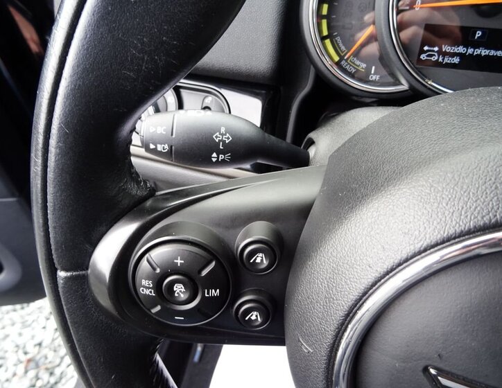 Mini Countryman Kombi 1,5 l 165 kw