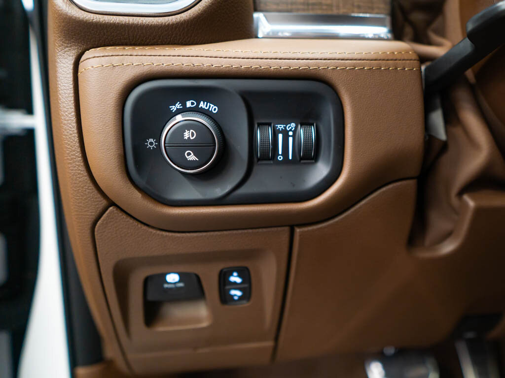 Dodge RAM Pick-up 5,7 l 291 kw