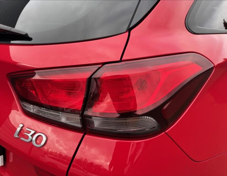 Hyundai i30 Kombi 1,4 l 103 kw