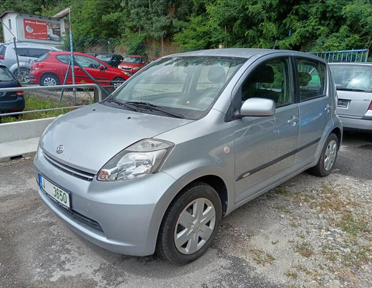 Daihatsu Sirion 4