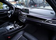 BMW Řada 7 26
