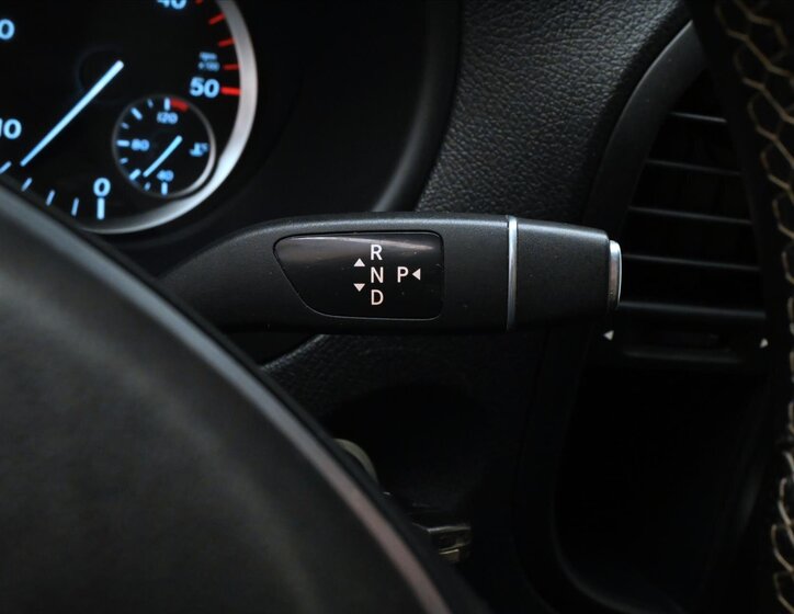Mercedes-Benz Vito MPV 2,1 l 120 kw