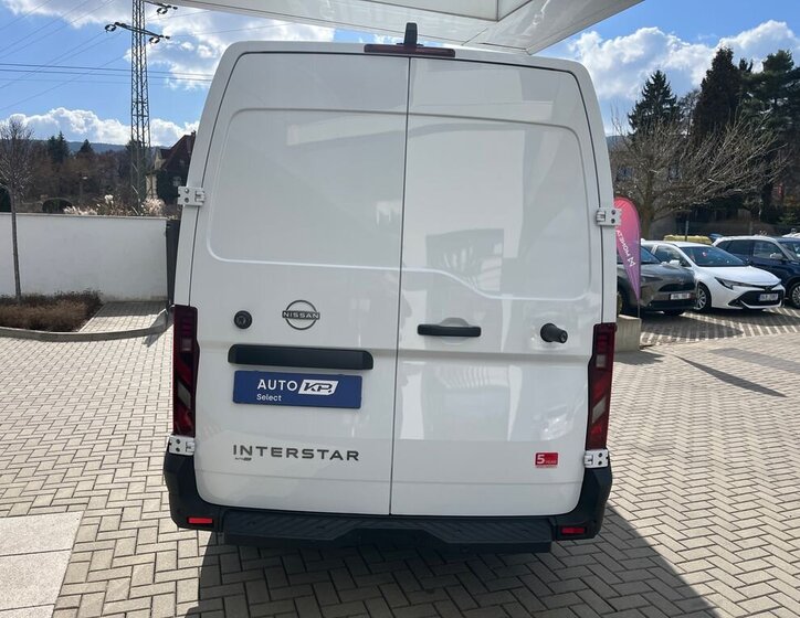 Nissan Interstar Skříň 2,0 l 96 kw