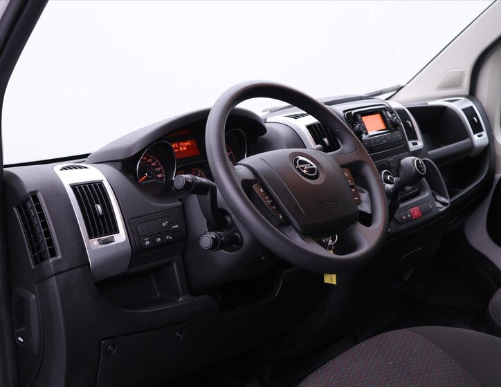 Opel Movano Ostatní 2,2 l 121 kw