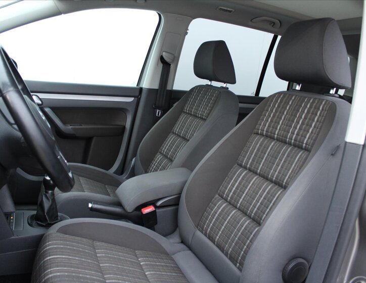 Volkswagen Touran MPV 2,0 l 103 kw