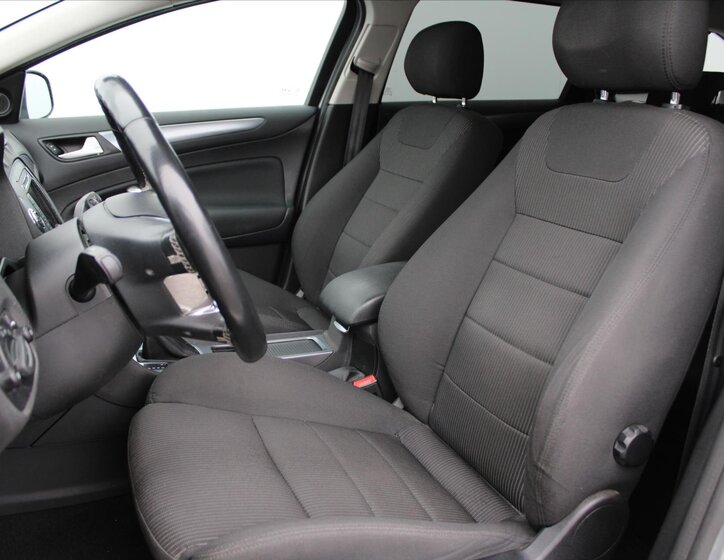 Ford Mondeo Kombi 2,0 l 120 kw