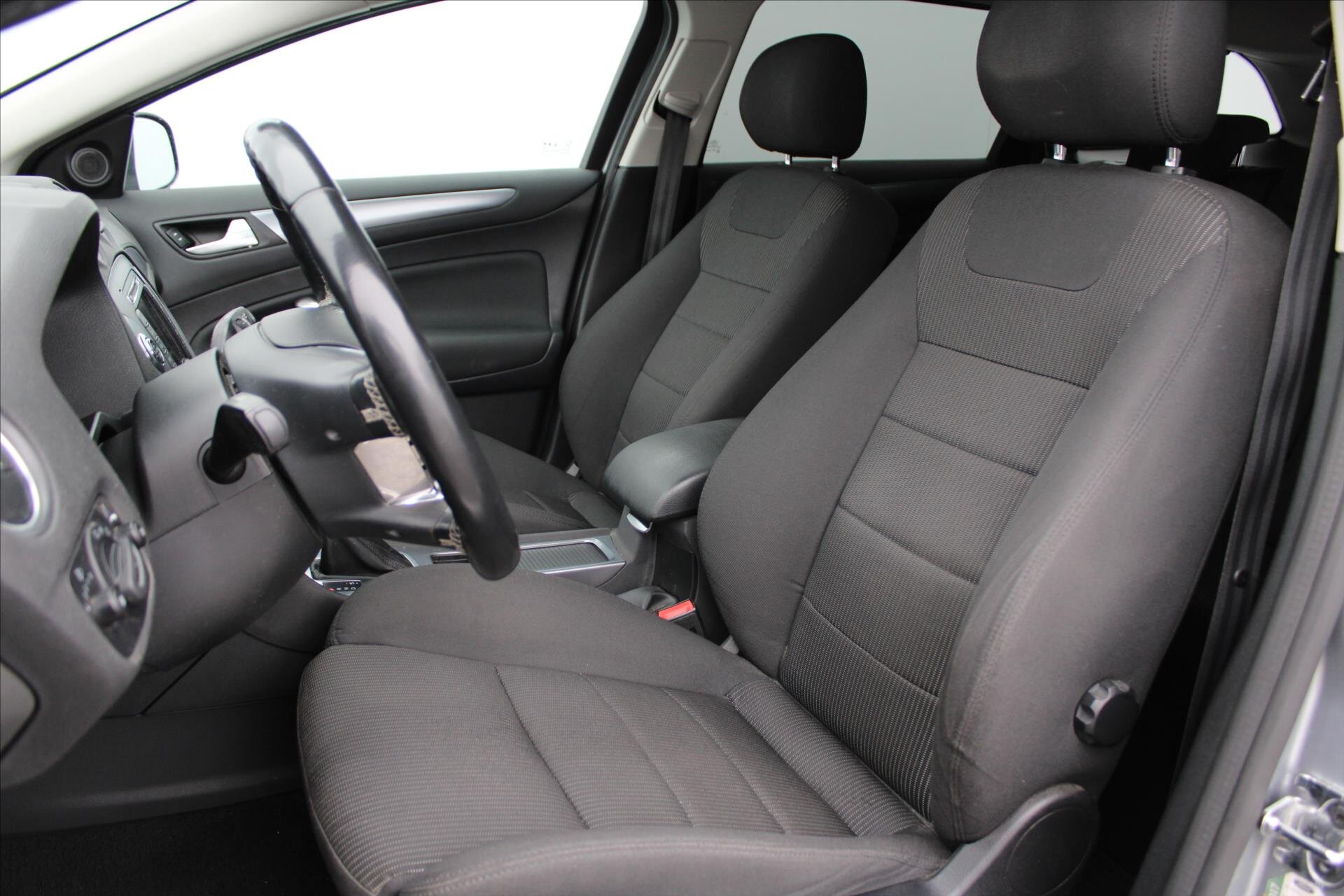 Ford Mondeo Kombi 2,0 l 120 kw