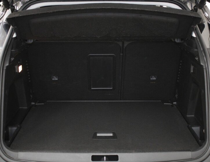 Peugeot 3008 SUV / Terénní 1,2 l 96 kw