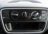 Volkswagen up! 16
