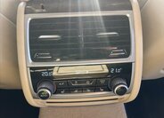 BMW Řada 7 Sedan 3,0 l 210 kw