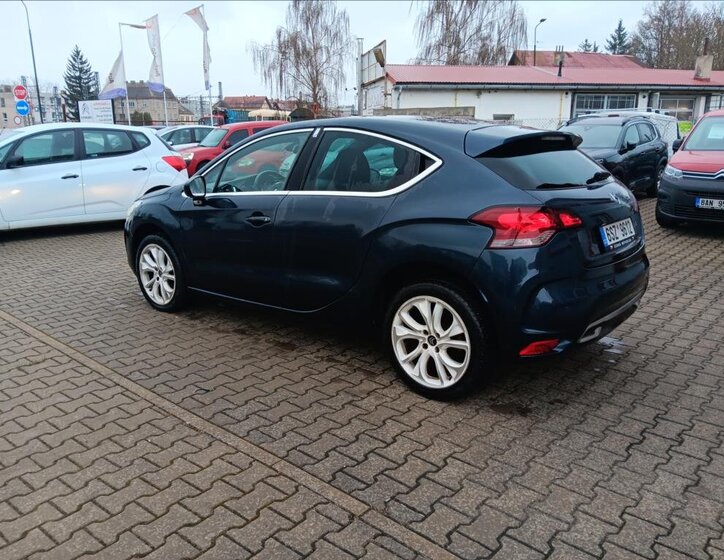 Citroën DS4 Hatchback 1,2 l 96 kw