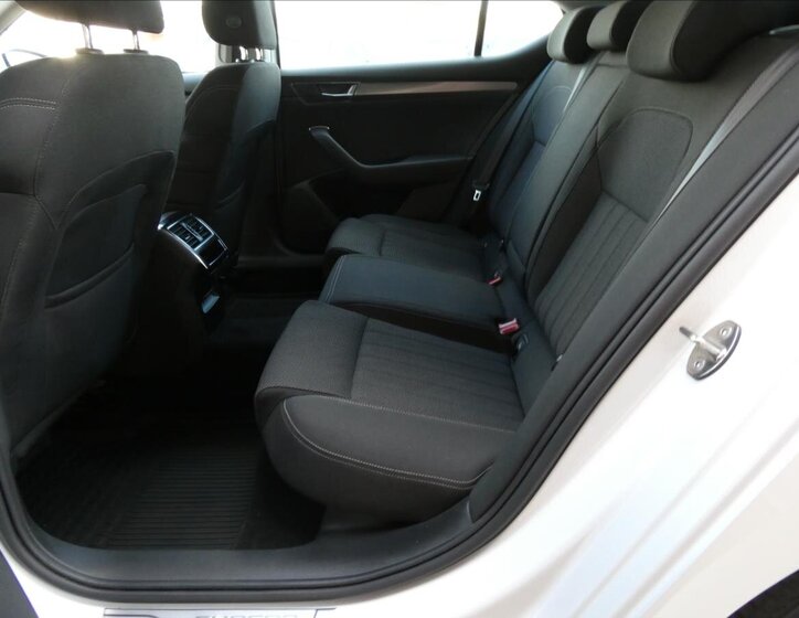 Škoda Superb Liftback 2,0 l 147 kw