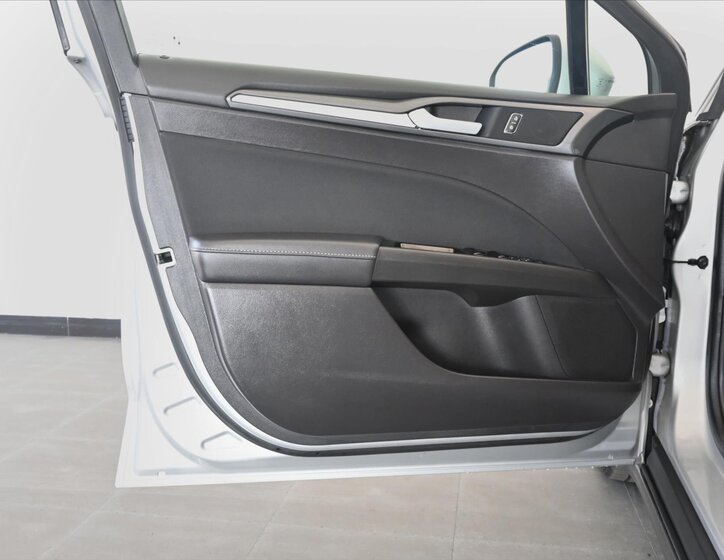 Ford Mondeo Kombi 2,0 l 110 kw