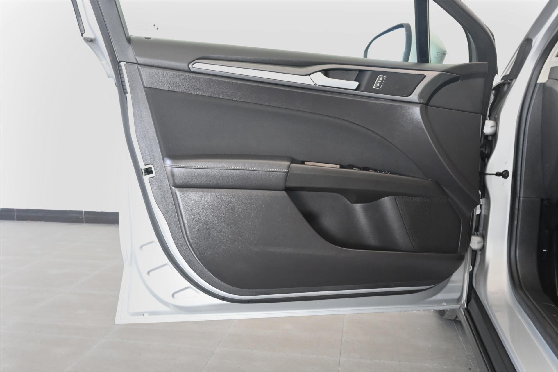 Ford Mondeo Kombi 2,0 l 110 kw