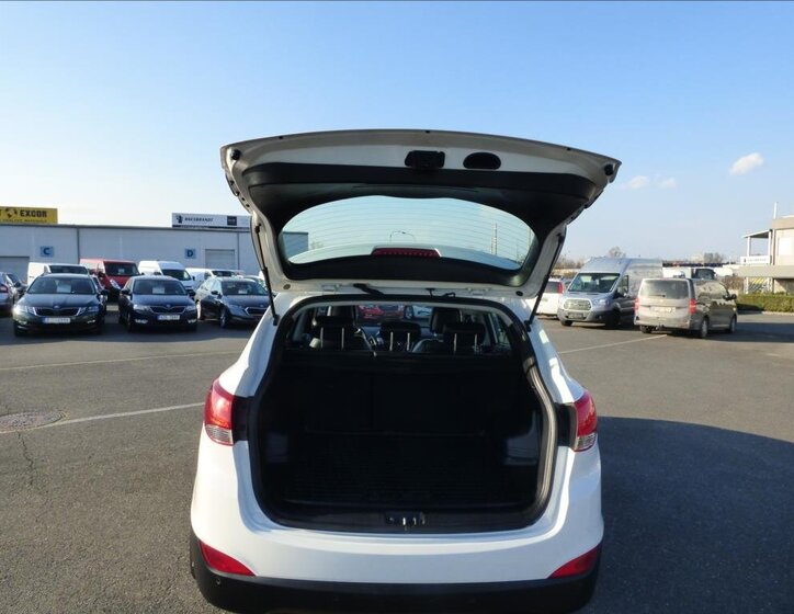 Hyundai ix35 SUV / Terénní 1,6 l 99 kw