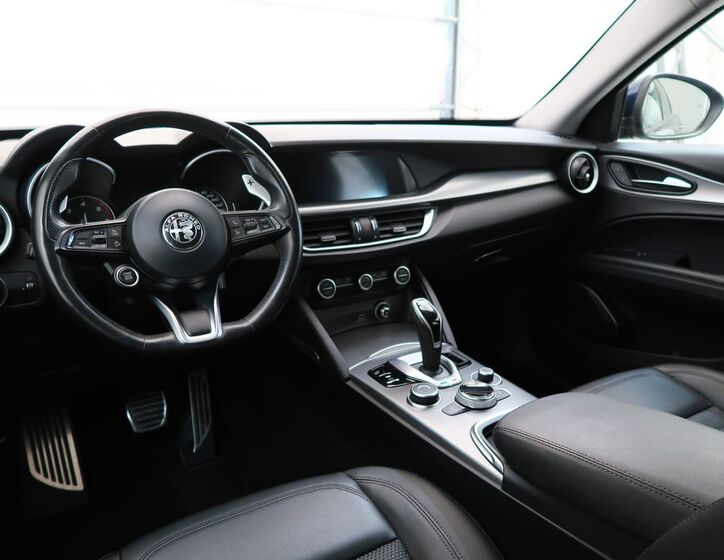 Alfa Romeo Stelvio 19