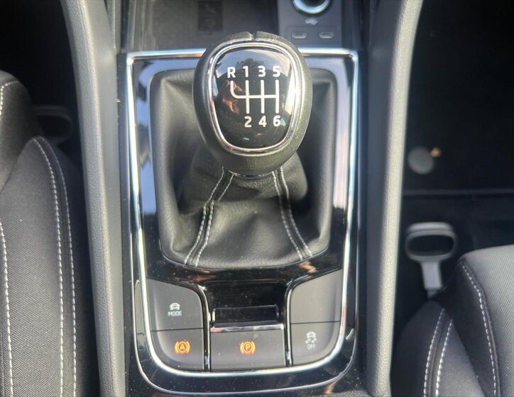 Škoda Karoq Kombi 1,5 l 110 kw