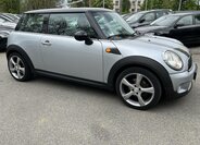 Mini Cooper Hatchback 1,6 l 88 kw