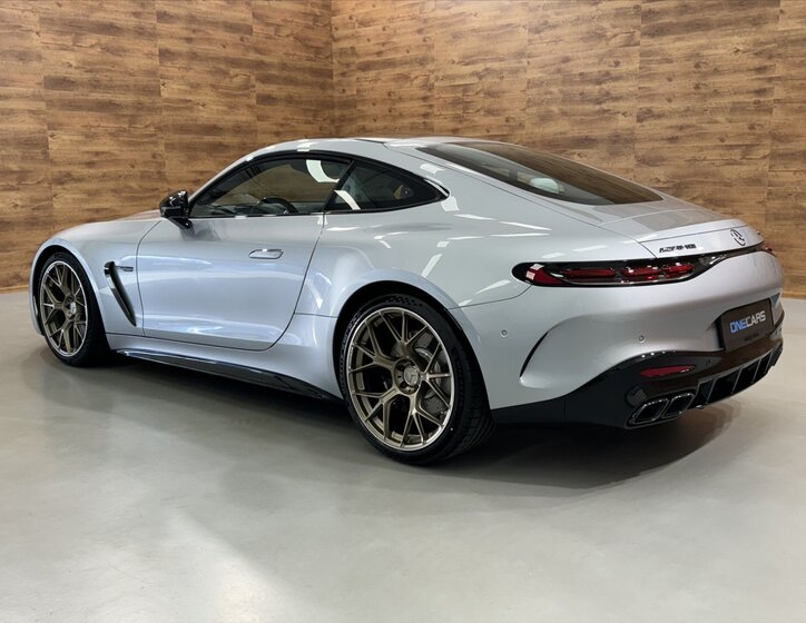 Mercedes-Benz AMG GT Kupé 4,0 l 430 kw