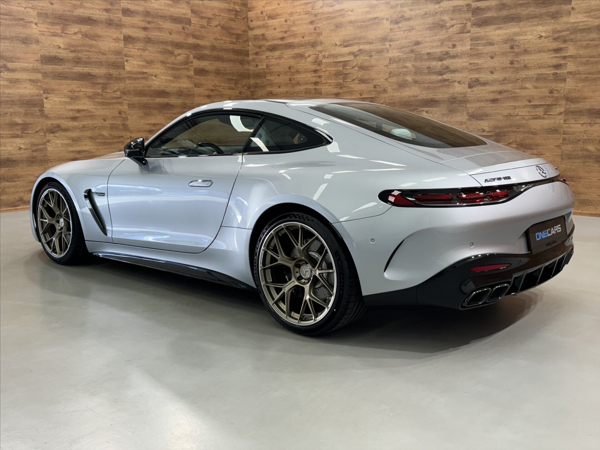 Mercedes-Benz AMG GT Kupé 4,0 l 430 kw