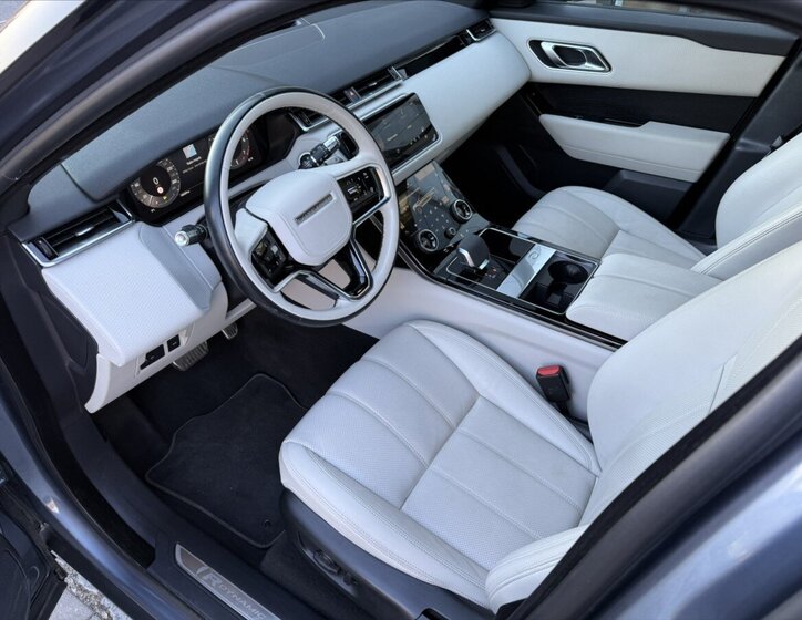 Land Rover Range Rover Velar SUV / Terénní 2,0 l 184 kw