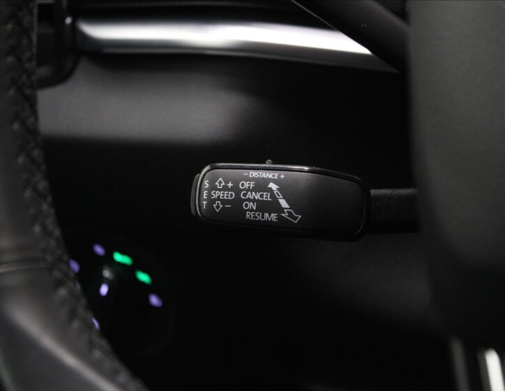 Škoda Karoq SUV 1,5 l 110 kw