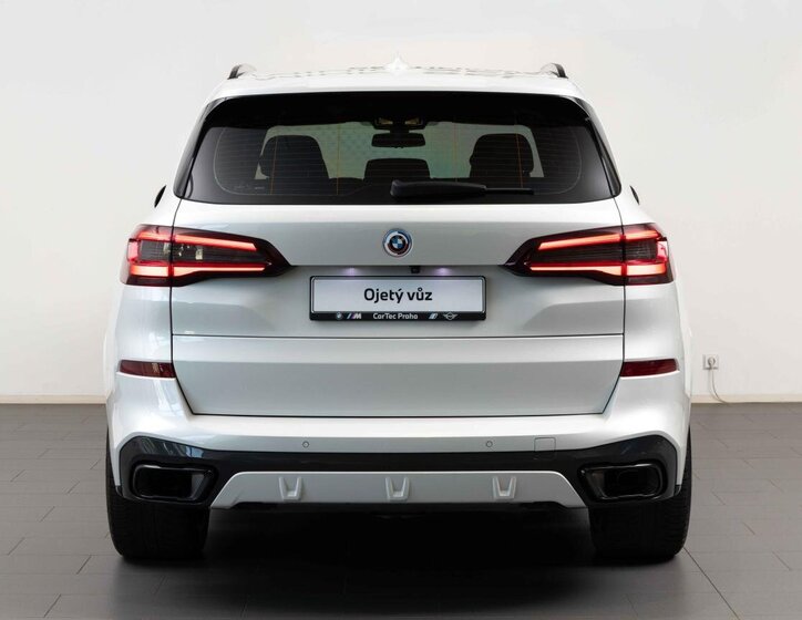 BMW X5 SUV / Terénní 3,0 l 250 kw
