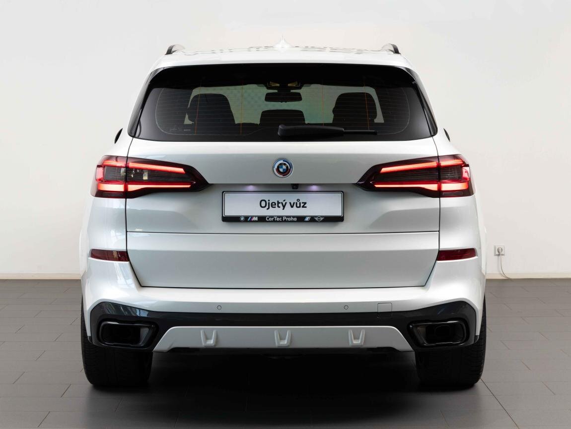 BMW X5 SUV / Terénní 3,0 l 250 kw