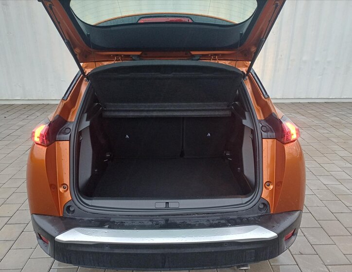 Peugeot 2008 Hatchback 1,5 l 81 kw