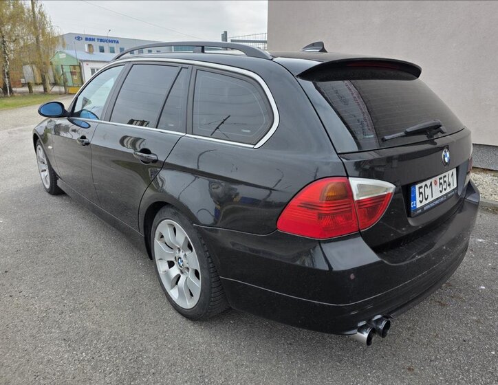 BMW Řada 3 Kombi 3,0 l 170 kw