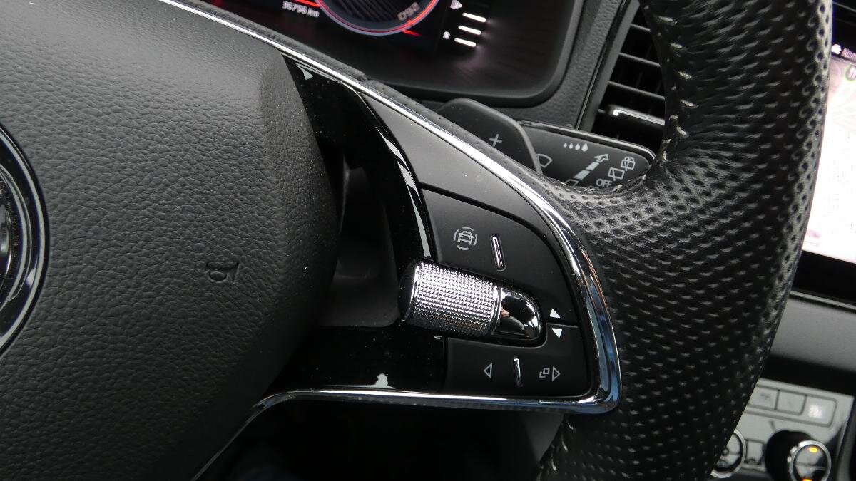 Škoda Karoq SUV 1,5 l 110 kw