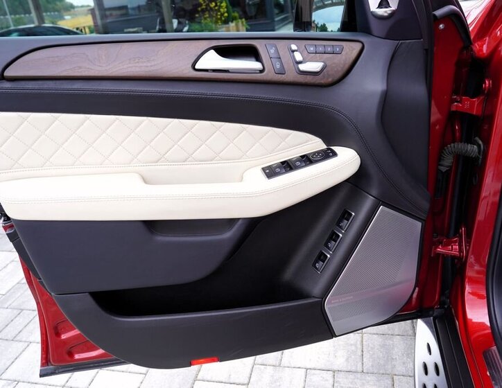 Mercedes-Benz GLS 18