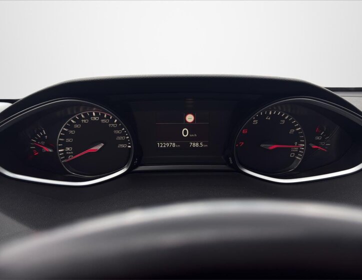 Peugeot 308 Kombi 1,2 l 96 kw