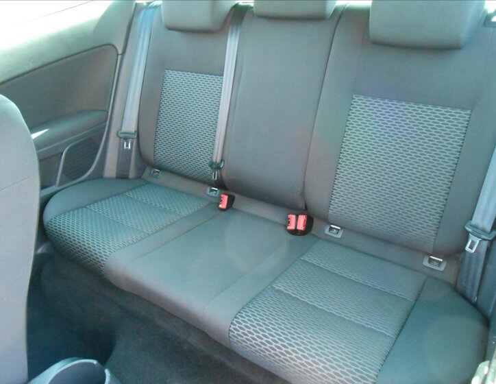 Volkswagen Golf Hatchback 1,6 l 77 kw