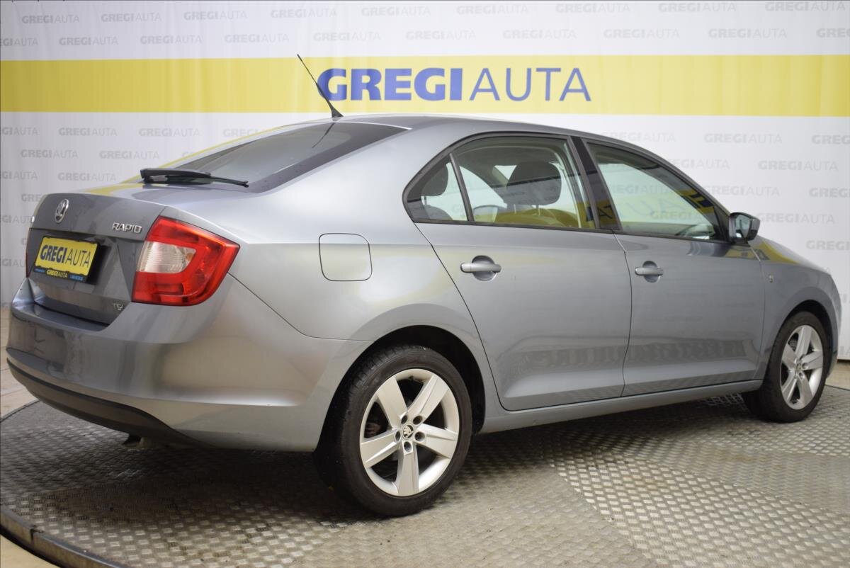 Škoda Rapid Liftback 1,2 l 77 kw