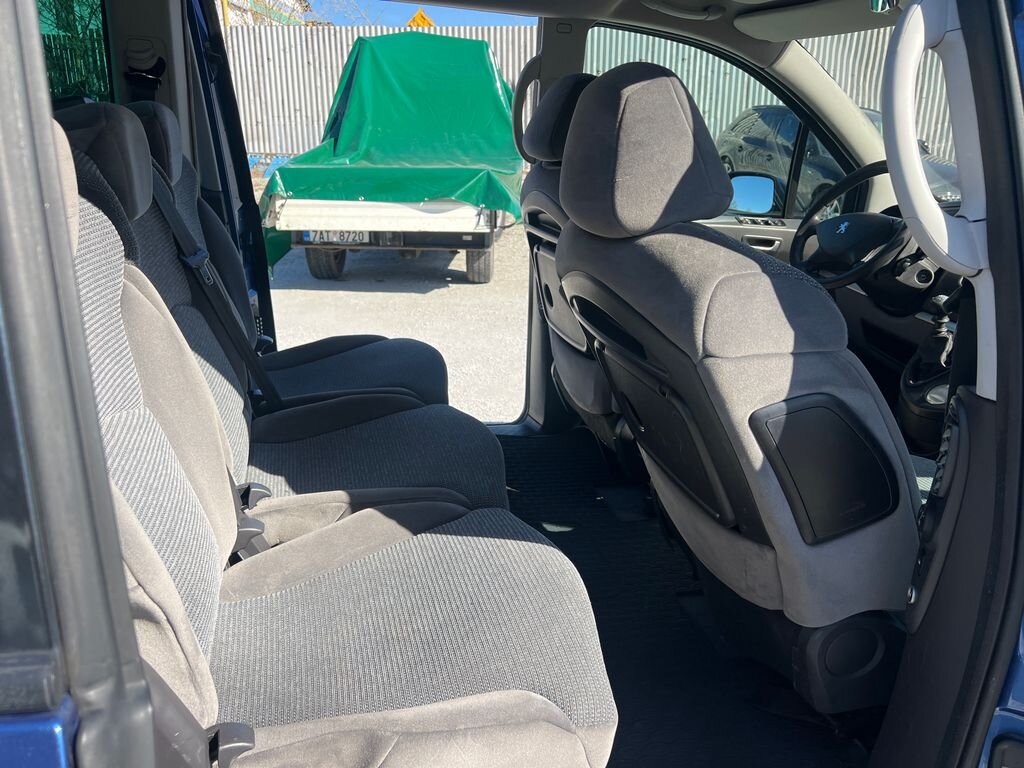Peugeot 807 MPV 2,0 l 100 kw