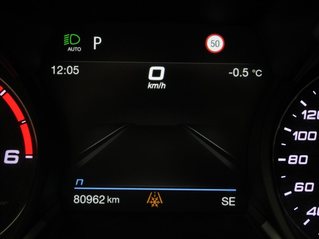 Alfa Romeo Stelvio SUV / Terénní 2,1 l 140 kw