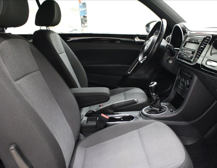 Volkswagen Beetle Kabriolet 1,2 l 77 kw