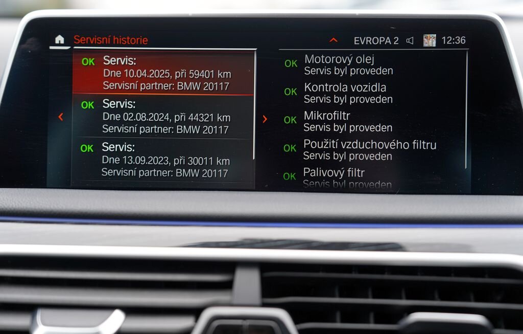 BMW Řada 7 Sedan 3,0 l 210 kw