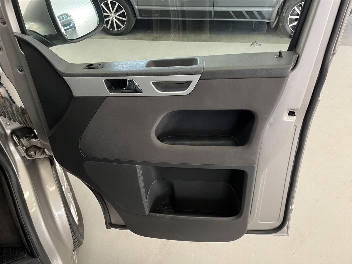 Volkswagen Multivan MPV 2,0 l 132 kw