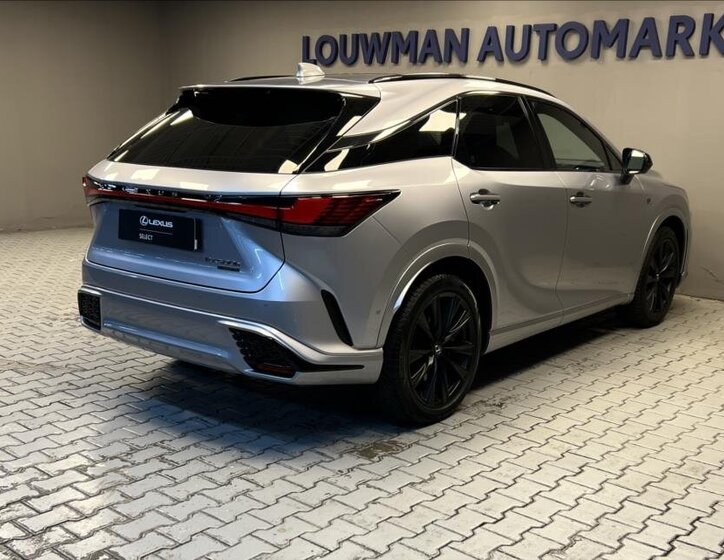 Lexus RX 500h SUV 2,4 l 273 kw