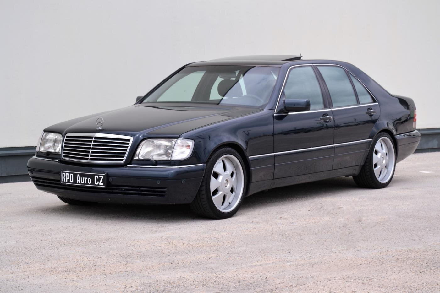 Mercedes-Benz Třídy S Sedan 3,0 l 130 kw