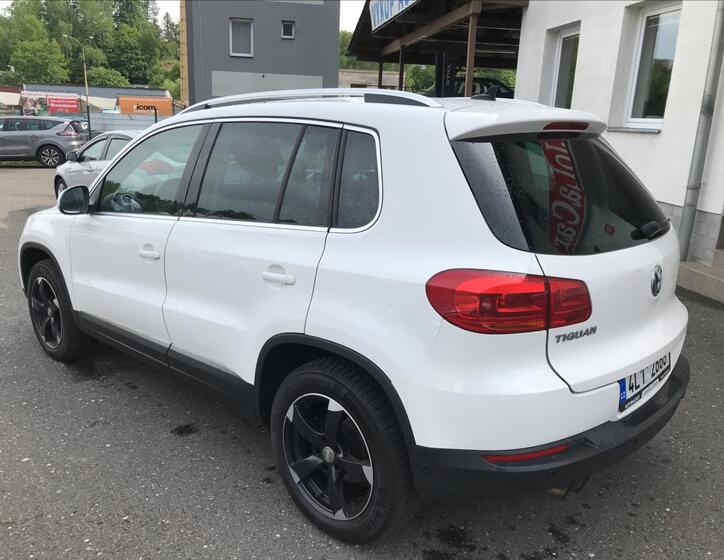 Volkswagen Tiguan 7