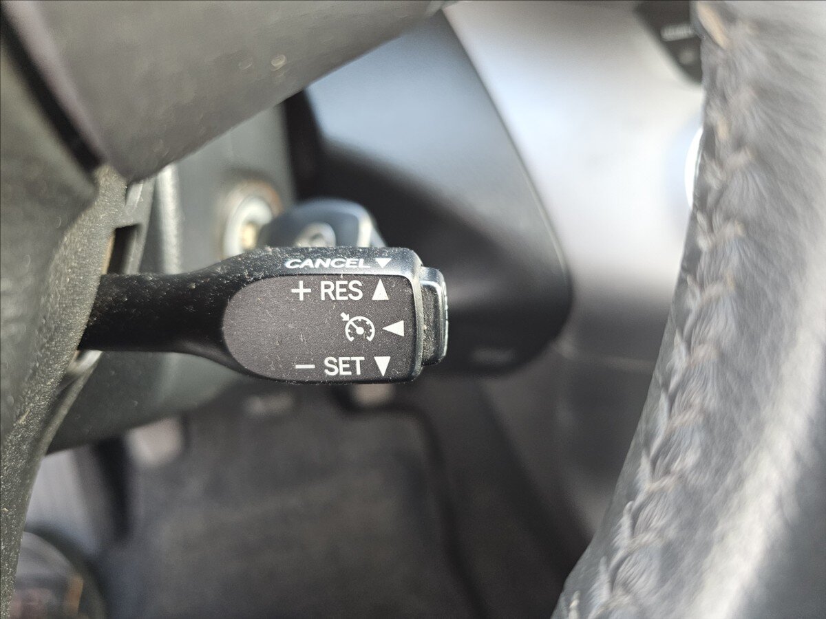 Toyota RAV4 Kombi 2,2 l 100 kw